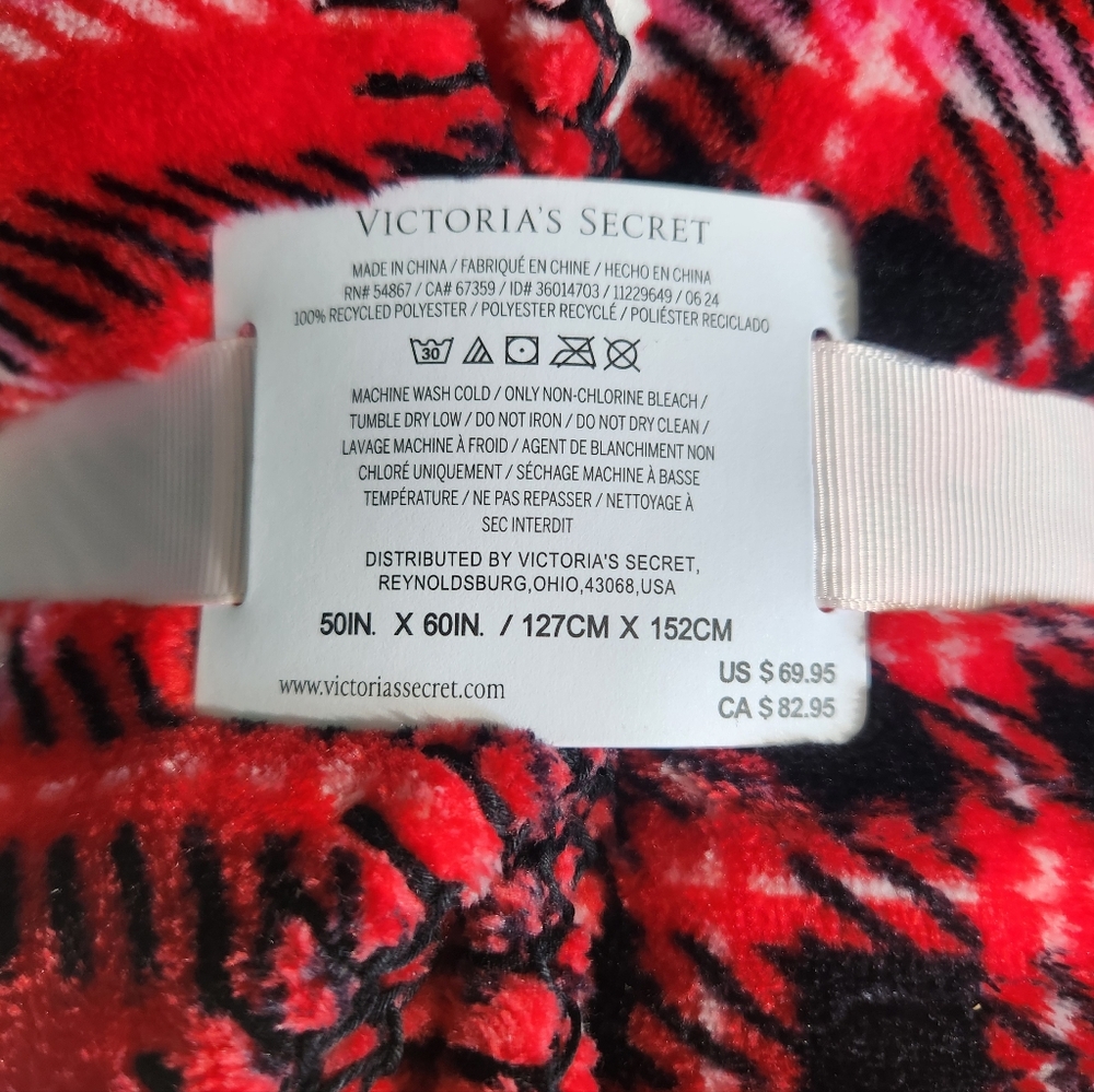Victoria's Secret Red and Black Plaid Throw - Picture 3 of 3